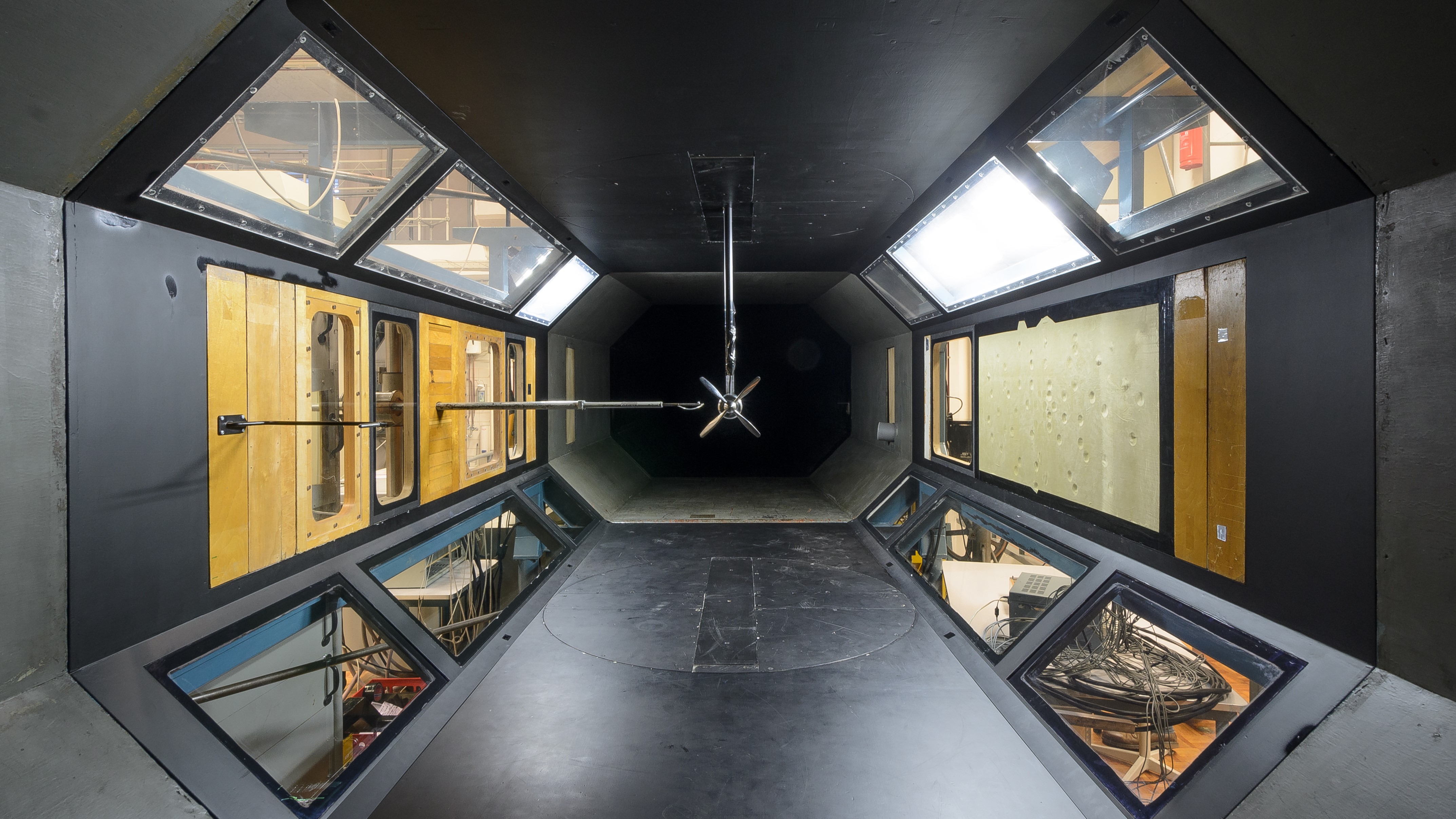 Wind Tunnel Experiment